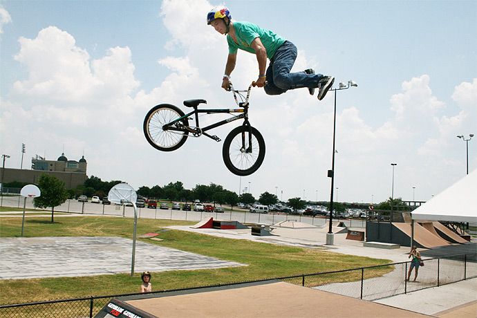 Freestyle Bmx Tricks